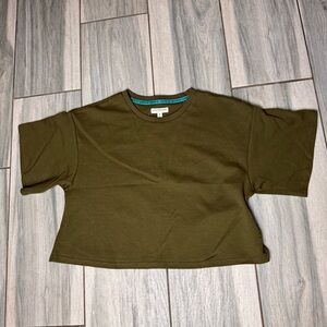 Women’s Earthbound Olive Green Half Sleeve Crop Top Shirt Size Medium